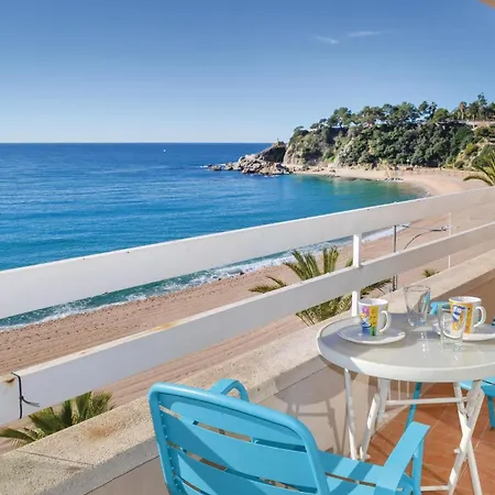 Apartment 3 Bedroom Beautiful In Lloret de Mar